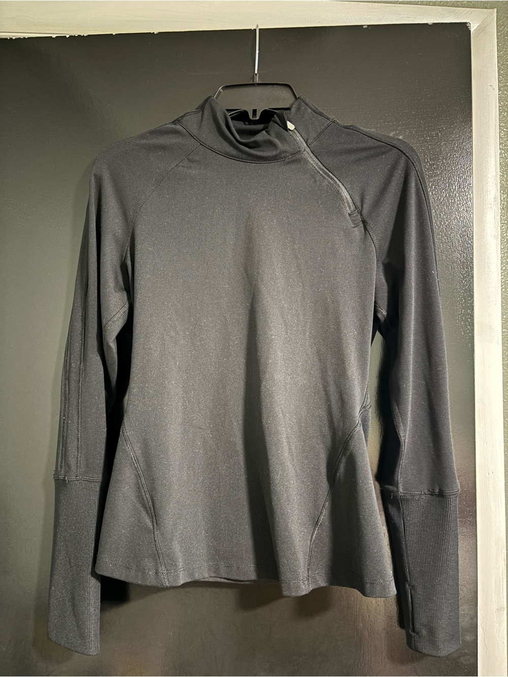 Yogalicious Black Long Sleeve Pullover